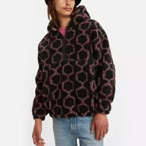 Levi’s- Men’s Cozy Half Zip Sherpa Hoodie (S, M)